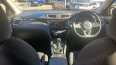Nissan Qashqai 1.3 DiG-T 160 N-Connecta 5dr Petrol Hatchback